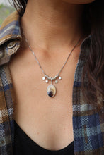 Load image into Gallery viewer, Unfurling Petals Necklace