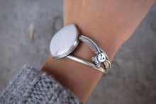 Load image into Gallery viewer, Hoot Hoot Cuff