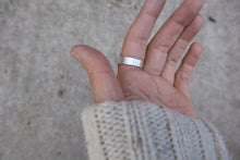 Load image into Gallery viewer, Growing Light Saddle Band (8.25-8.5)