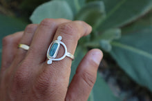 Load image into Gallery viewer, Wider Circles Ring (10)