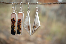 Load image into Gallery viewer, Dance of Autumn Earrings