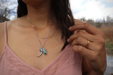 Load image into Gallery viewer, Owl Talon with Angel Wing Variscite