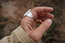 Load image into Gallery viewer, Merging Ring (8-8.25)