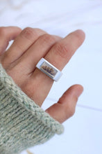 Load image into Gallery viewer, Dendritic Signet (7.5)