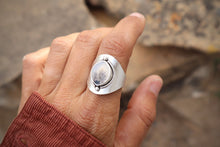 Load image into Gallery viewer, Bliss Saddle (8.5-8.75)