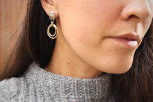Load image into Gallery viewer, Wonder Earrings
