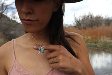 Load image into Gallery viewer, Owl Talon with Angel Wing Variscite