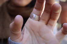 Load image into Gallery viewer, Little Moon Ring (8.5-8.75)