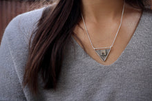 Load image into Gallery viewer, Sunrays Necklace