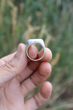 Load image into Gallery viewer, Portal Ring (5.5-5.75)
