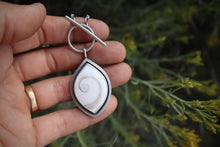 Load image into Gallery viewer, Ocean Calling Pendant