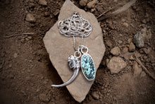 Load image into Gallery viewer, Owl Talon with Angel Wing Variscite