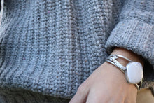 Load image into Gallery viewer, Hoot Hoot Cuff