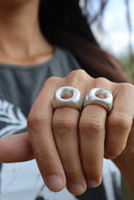 Load image into Gallery viewer, Portal Ring (5.5-5.75)