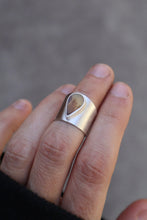 Load image into Gallery viewer, Willow Whispers Ring (4.75-5)