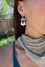 Load image into Gallery viewer, Freya Earrings
