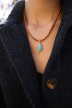 Load image into Gallery viewer, Sandalwood Necklace 2

