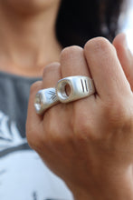 Load image into Gallery viewer, Portal Ring (5.5-5.75)
