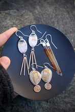 Load image into Gallery viewer, Canyon Swirl Danglers
