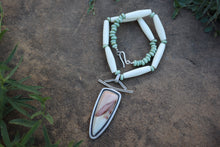 Load image into Gallery viewer, Soften the Edges Necklace
