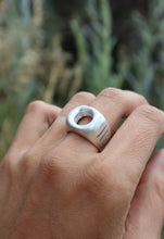 Load image into Gallery viewer, Portal Ring (6.75-7)
