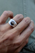 Load image into Gallery viewer, Mazí Ring (5.25-5.5)

