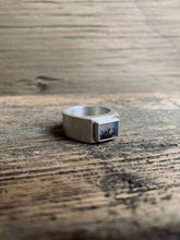 Load image into Gallery viewer, Signet Ring 2
