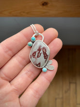 Load image into Gallery viewer, Flower Power Pendant
