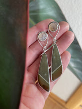 Load image into Gallery viewer, Lush Green Post-Danglers
